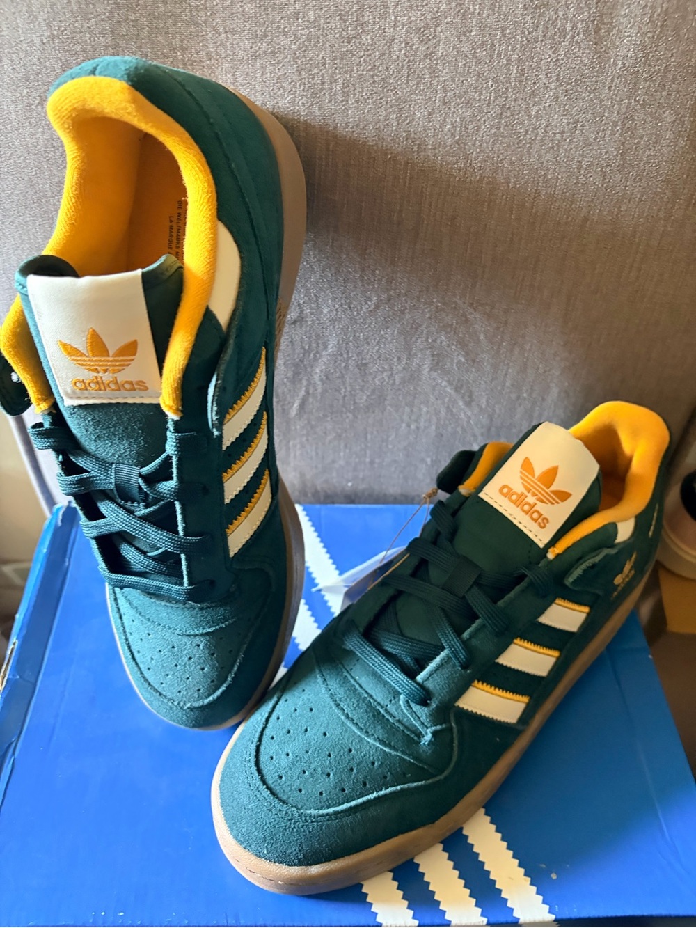 adidas Men’s green & Yellow Low-Top Sneakers